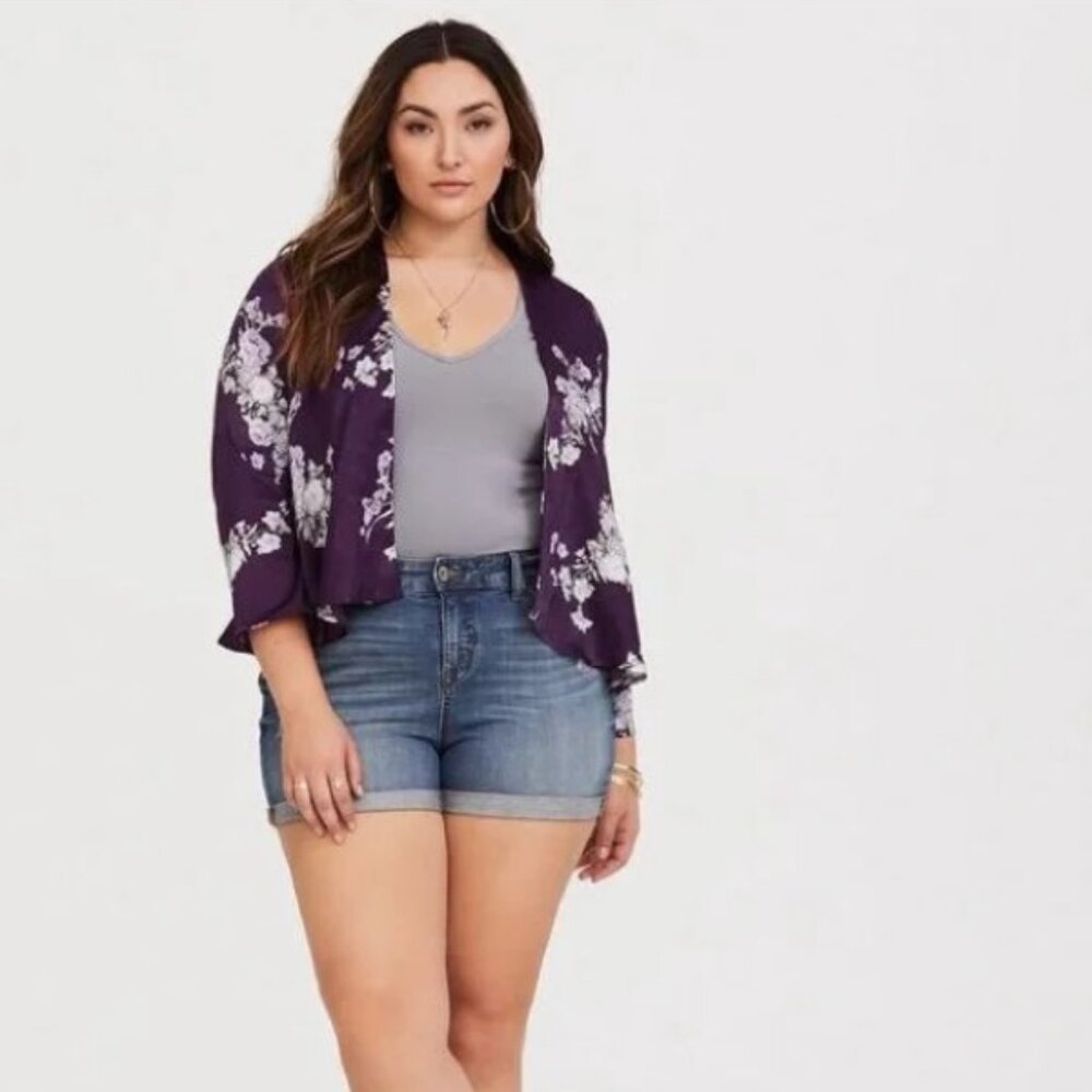 725-1 Torrid Satin Purple floral Open kimono ¾ sleeve Jacket Size 0/00 10/12